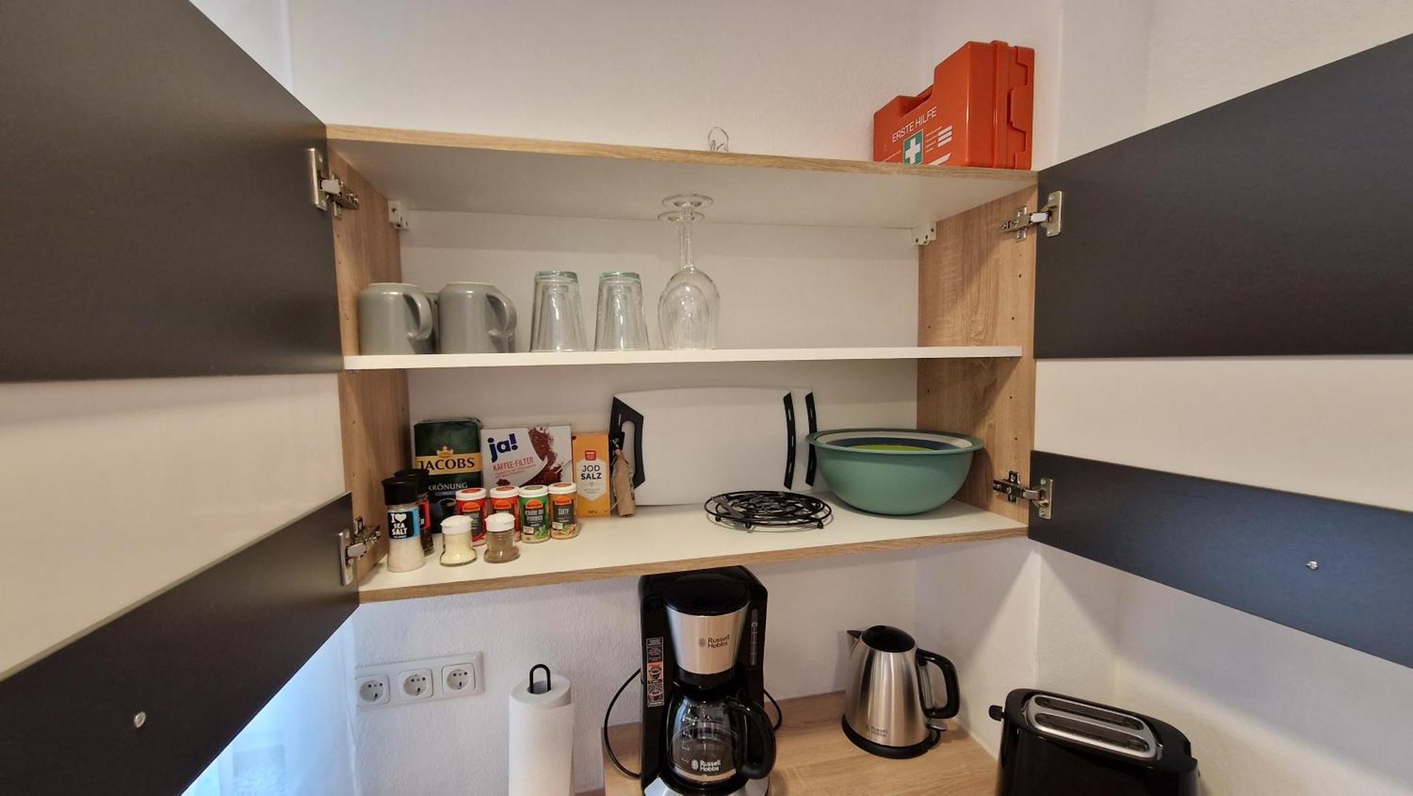 Appartment-Ferienwohnug mit Küche, Bad, kostenlos WLAN und Stellplatz, Modern eingerichtet Roding Habitación foto